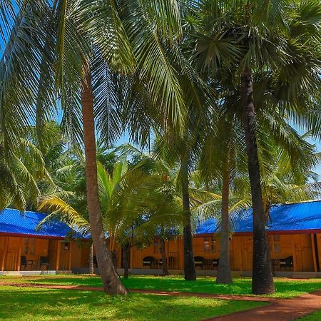 Trinco Relax Hut Otel Trincomalee Dış mekan fotoğraf
