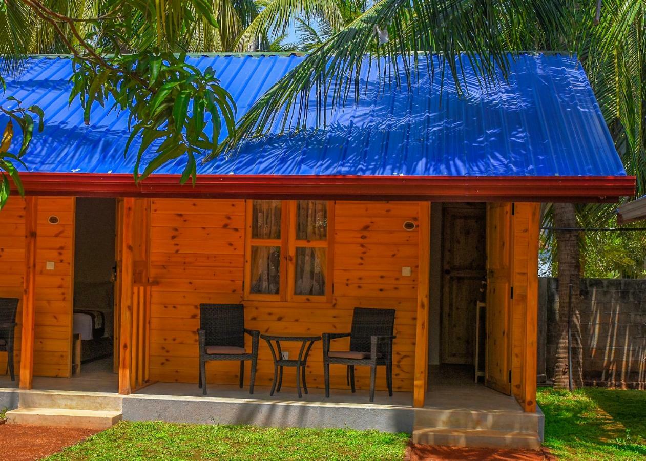 Trinco Relax Hut Otel Trincomalee Dış mekan fotoğraf
