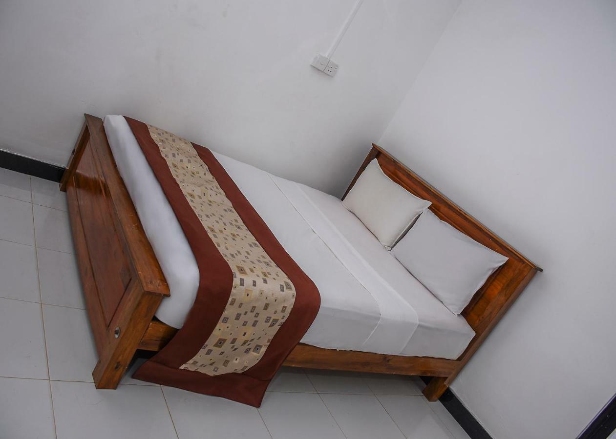 Trinco Relax Hut Otel Trincomalee Dış mekan fotoğraf