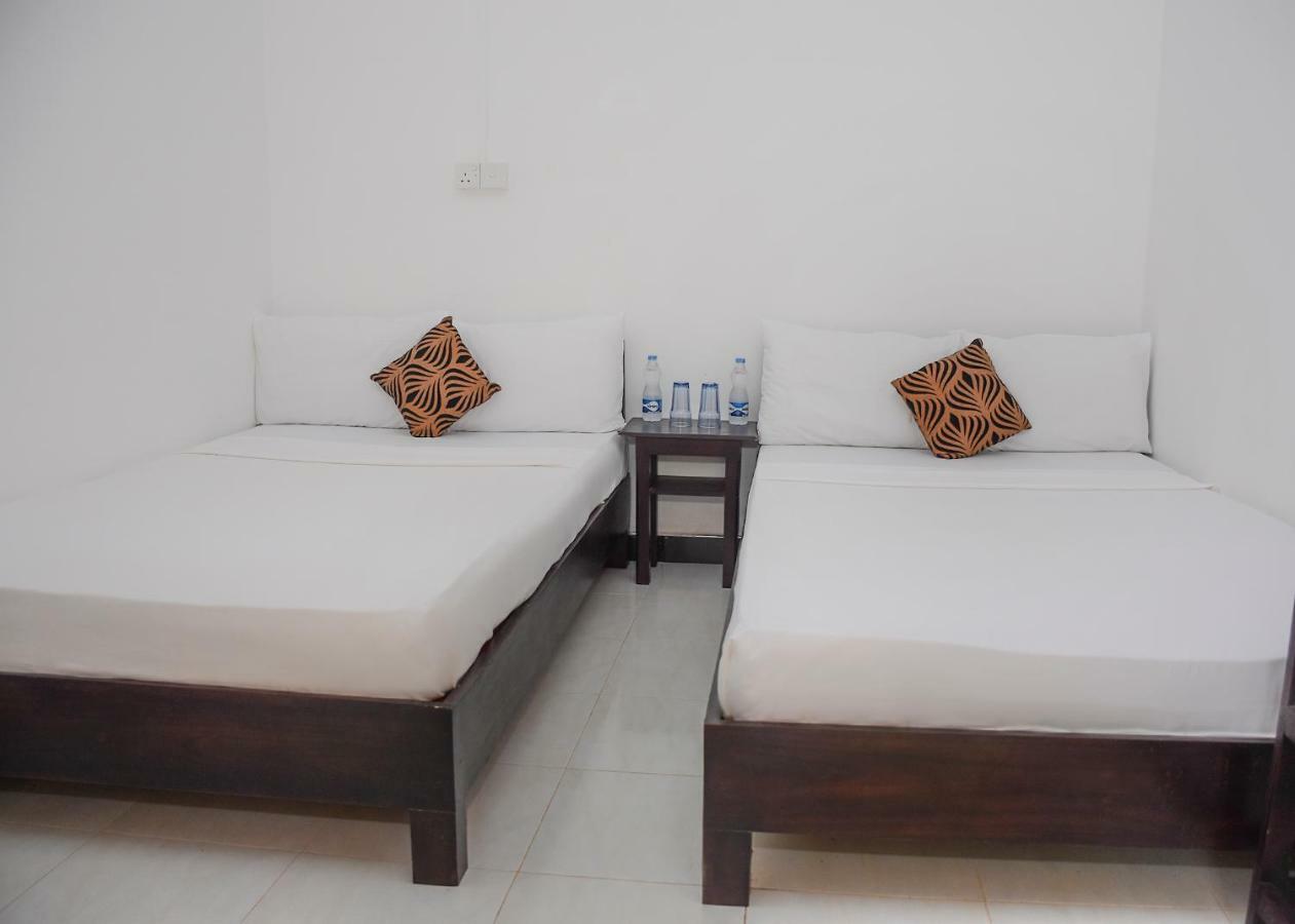 Trinco Relax Hut Otel Trincomalee Dış mekan fotoğraf